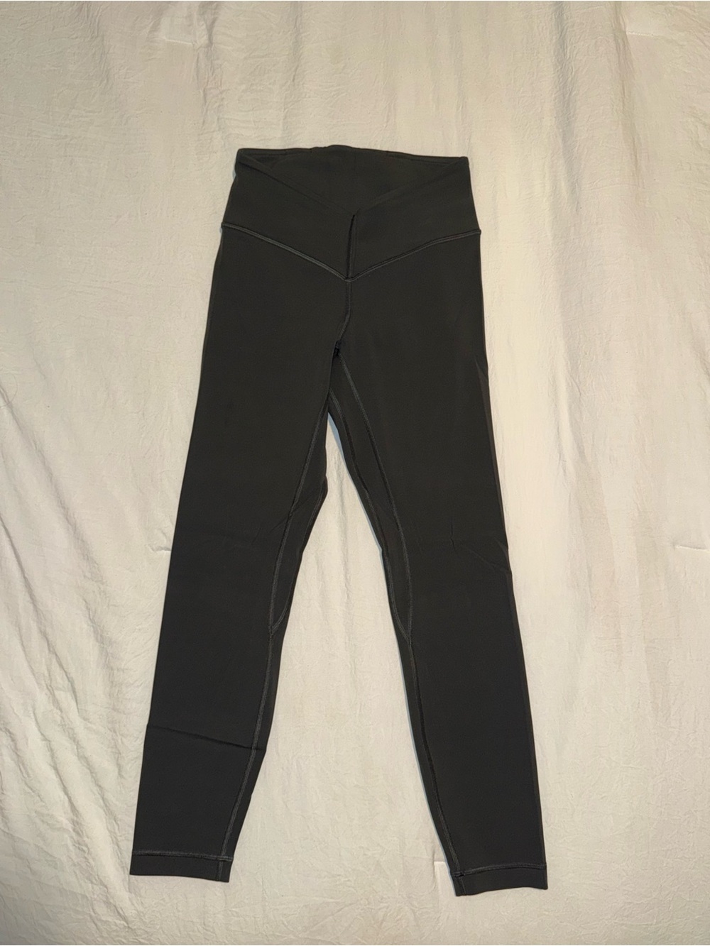 Lululemon V align leggings